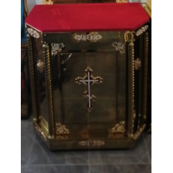 Жертвенник на 4 колонны, шестигранный, 90х60см